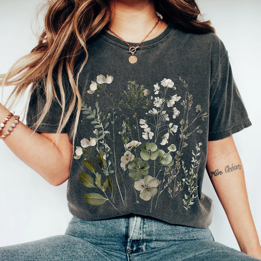 Vintage Pressed Flowers Boho Wildflowers T-Shirt