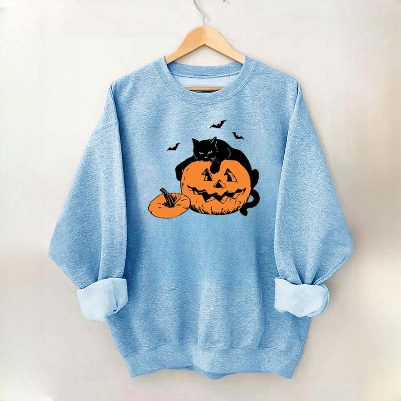 Vintage Black Cat Halloween Pumpkin Sweatshirt