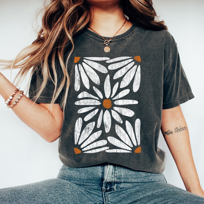 Boho Daisy Vintage Comfort Colors Tshirt