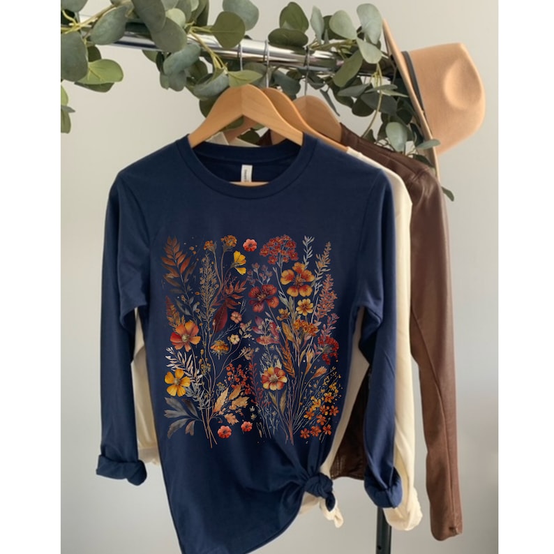 Boho Vintage Floral Sweater Cottagecore Pressed Flowers Long Sleeved T-shirt