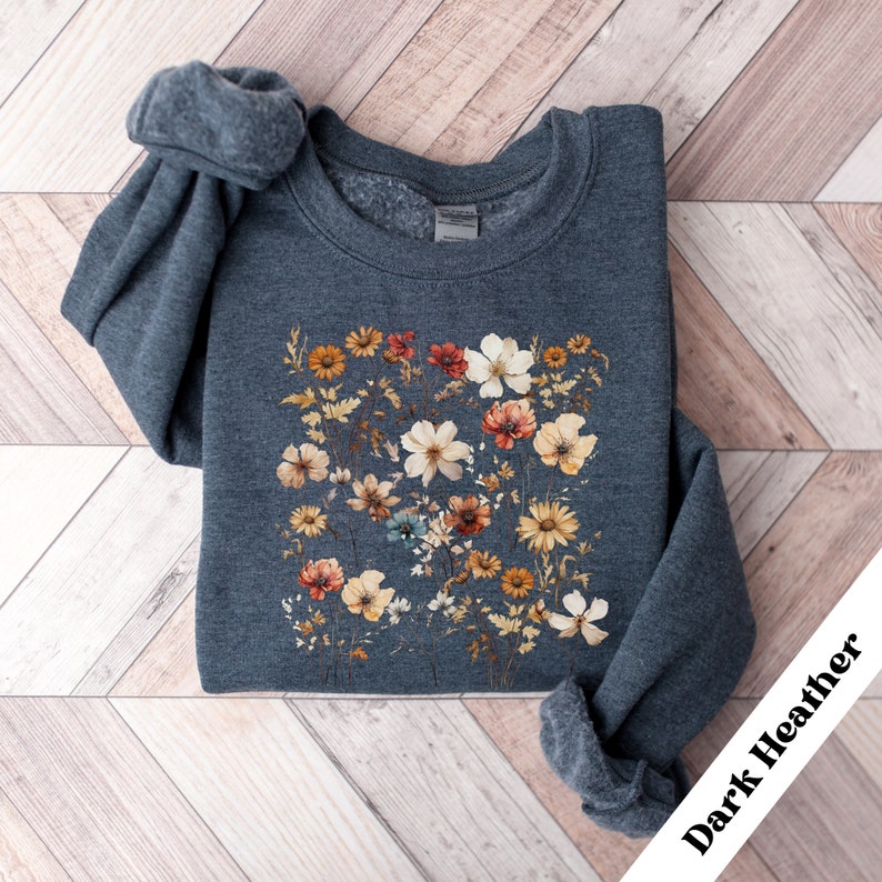 Vintage Pressed Flowers Sweatshirt Oversized Wildflowers Sweatshirt