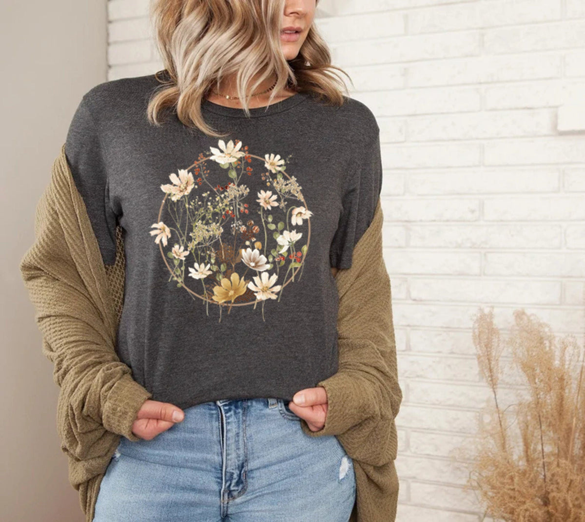 Floral Shirt Aesthetics Gift for Her Round Neck Comfortable T-Shirt