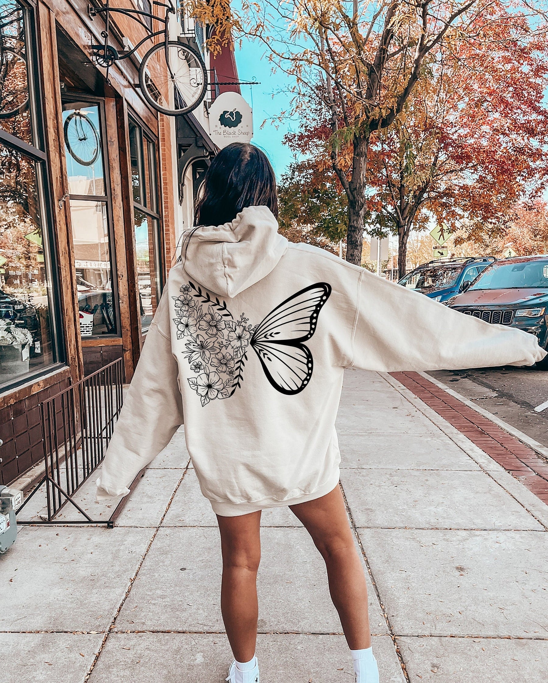 Floral Butterfly Pattern Crew Neck Comfort Sweatshirt