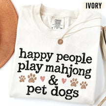 Comfort Happy People Play Mahjong & Pet Dogs T-Shirt