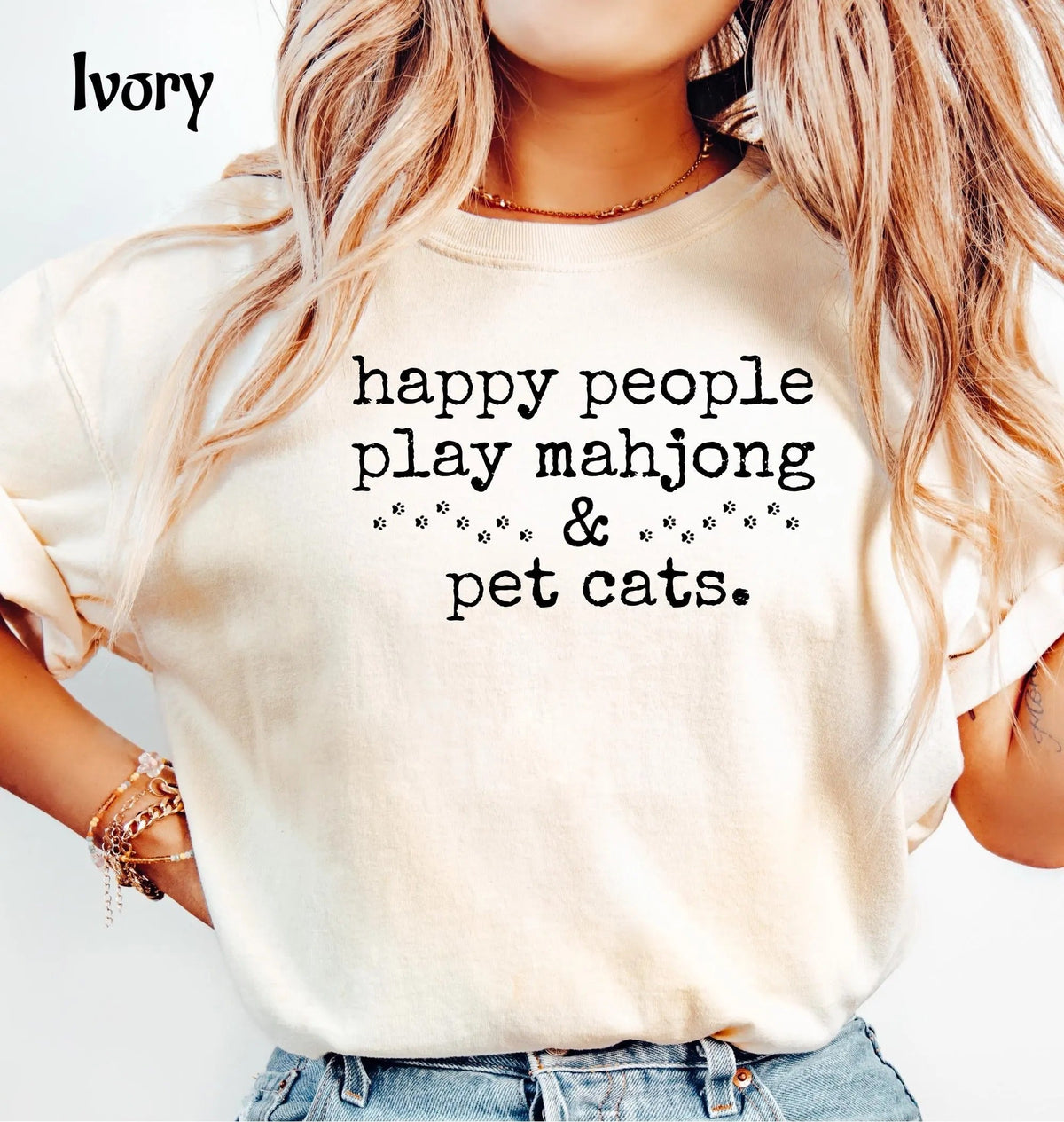 Cute Happy People Play Mahjong & Pet Cats T-Shirt