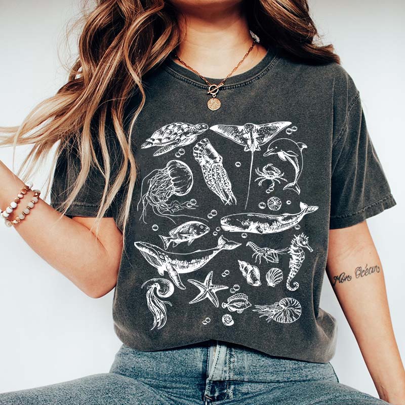Sea Animals 90s Vintage Style T-Shirt