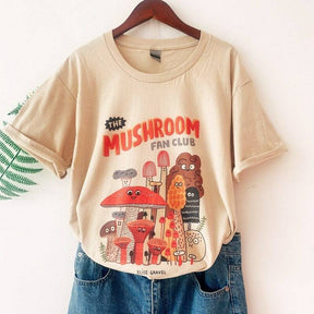 T-shirt mignon de fan club de champignon rétro