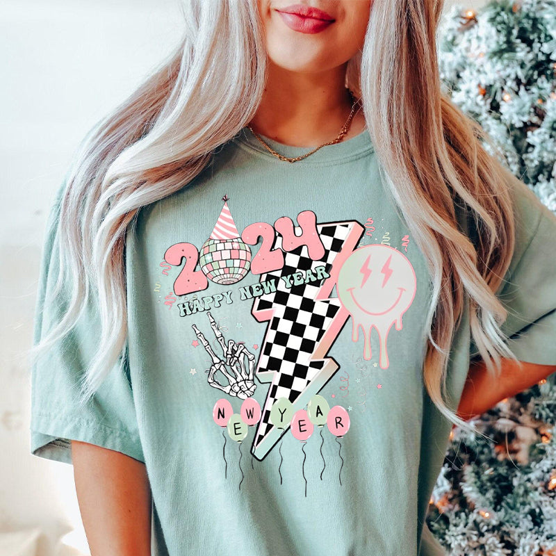 Retro Mama 2024 New Year T-shirt