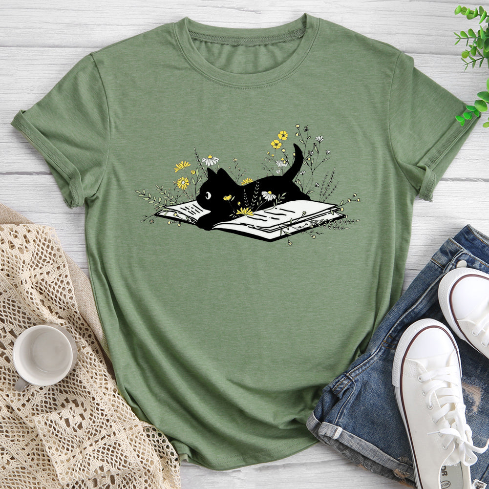 Books And Cats Make My Life Sweet T-shirt