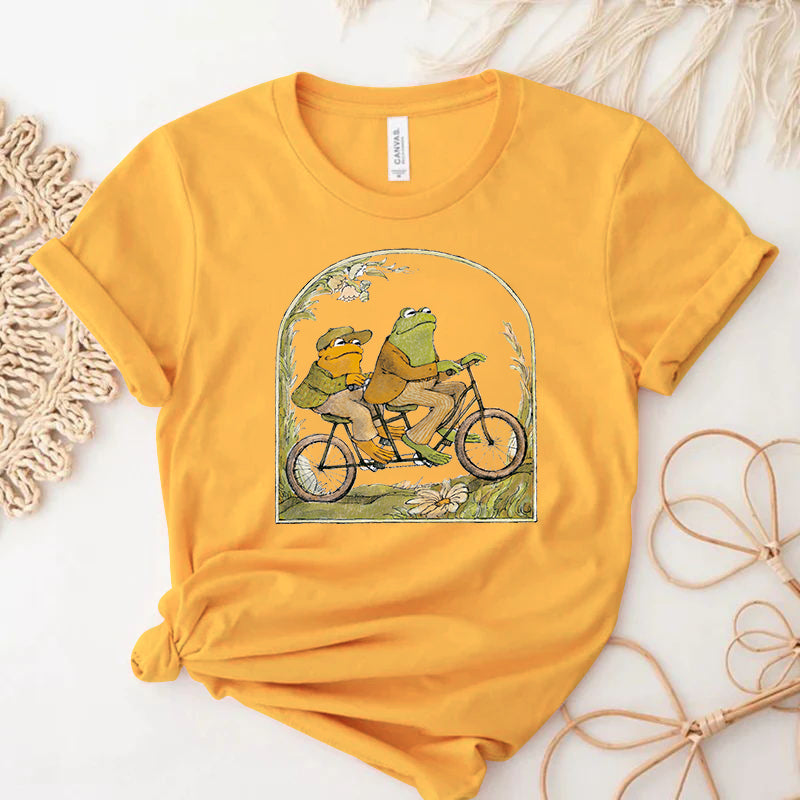 Camiseta Rã e Sapo - Andando de Bicicleta