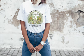 Frog And Toad Moment of Happiness T-shirt