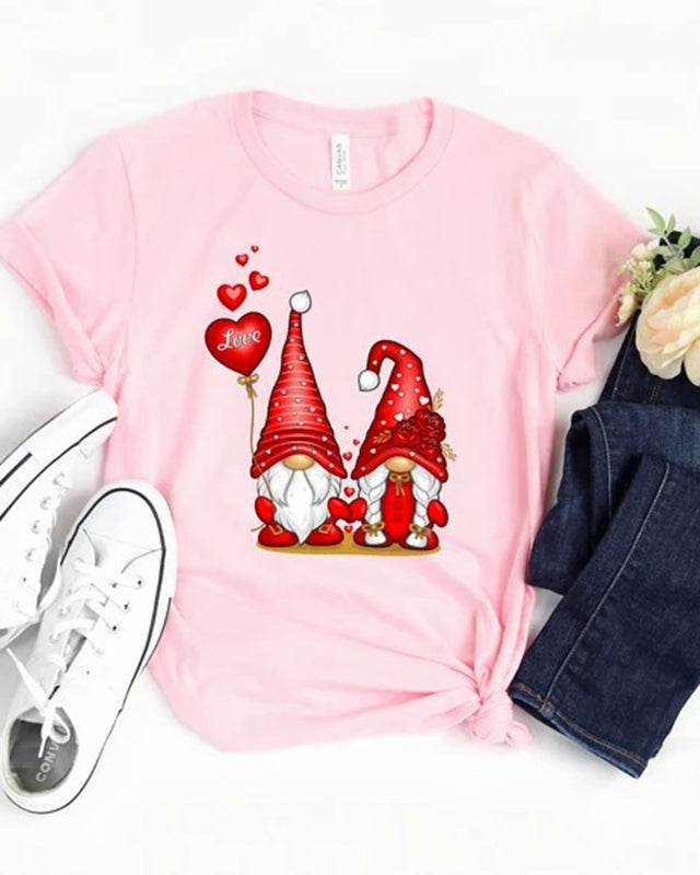 Gnomes de la Saint-Valentin avec chemise coeur